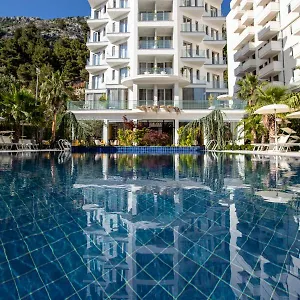 Hotell Mille Amici, Shëngjin